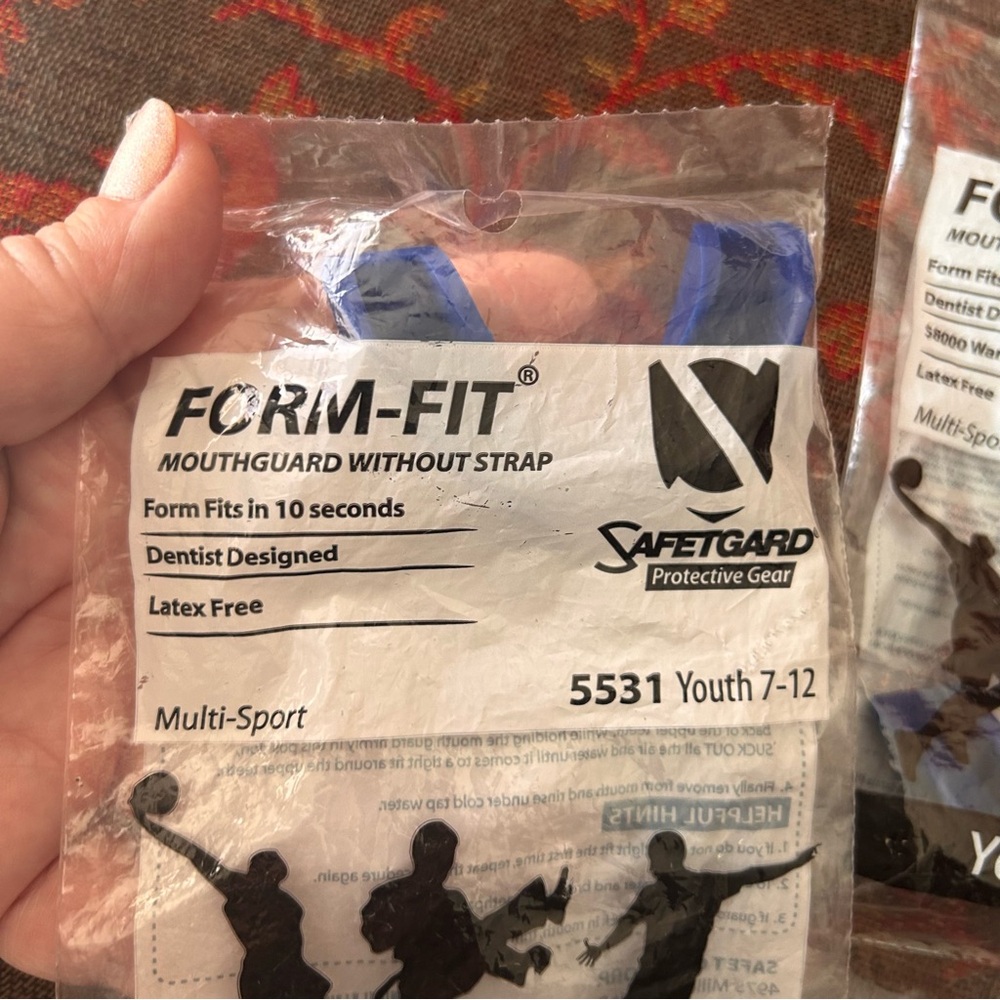 Safeguard Mouthguard Form Fit Blue Youth 7-12 Latex Free Multi Sport New in Bag